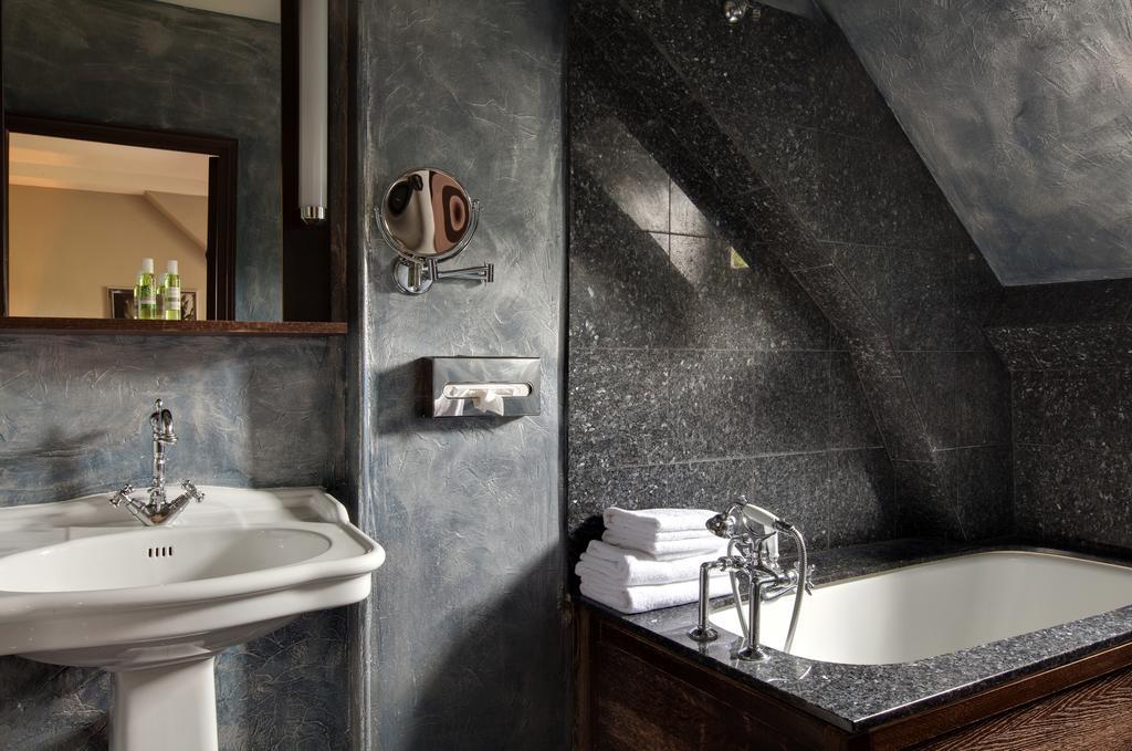 Hotel Le Pavillon De Gouffern Silli-en-Gouffern Zewnętrze zdjęcie